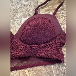 VS lace bralette